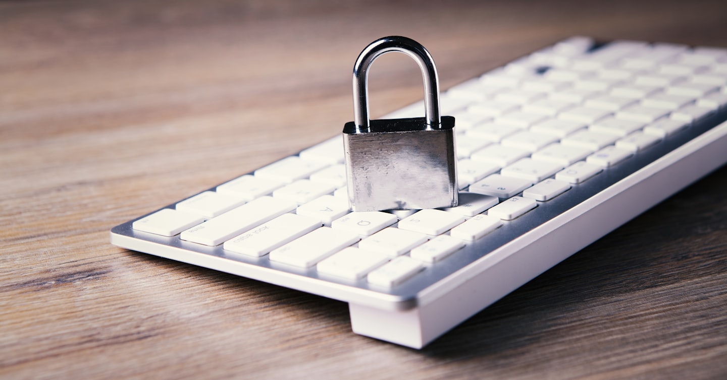 bdad1d868cd465d8e6de240d73c37046eac62404 Política de Privacidad